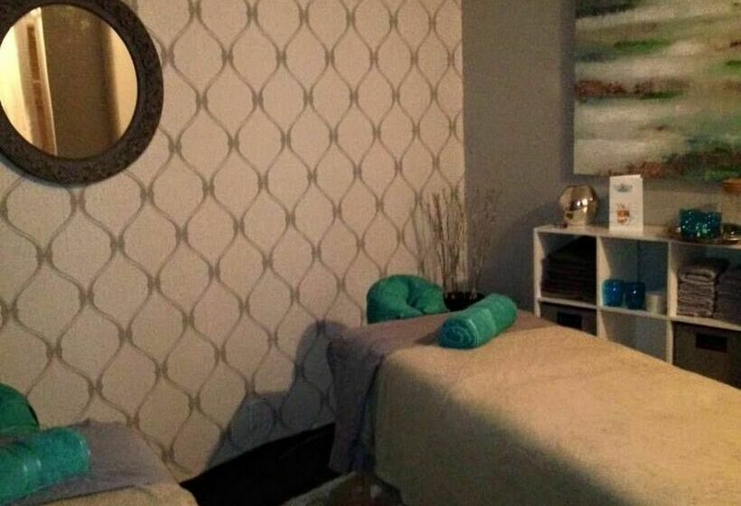 فندق Howard Johnson Inn Rigaud