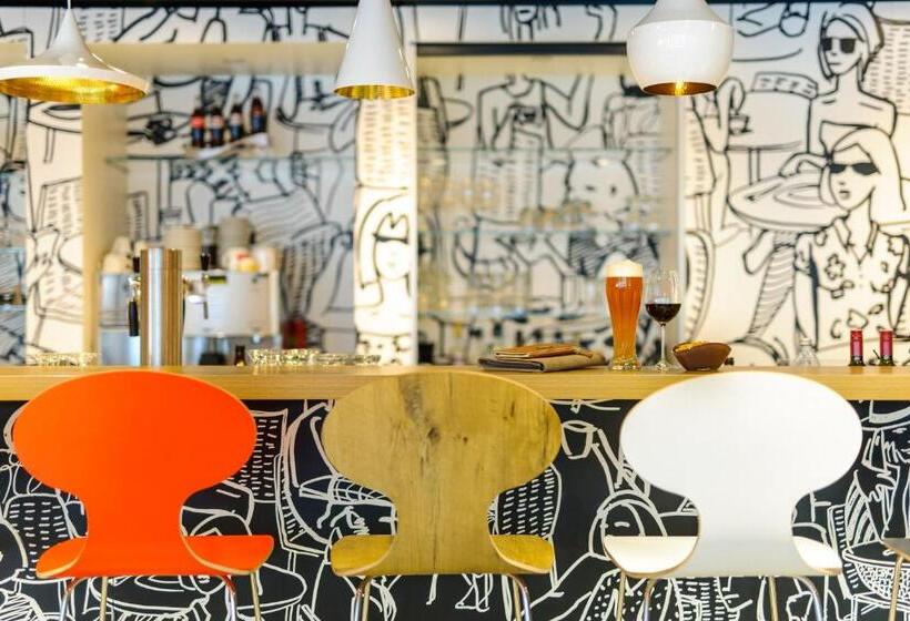 ホテル Ibis Innsbruck