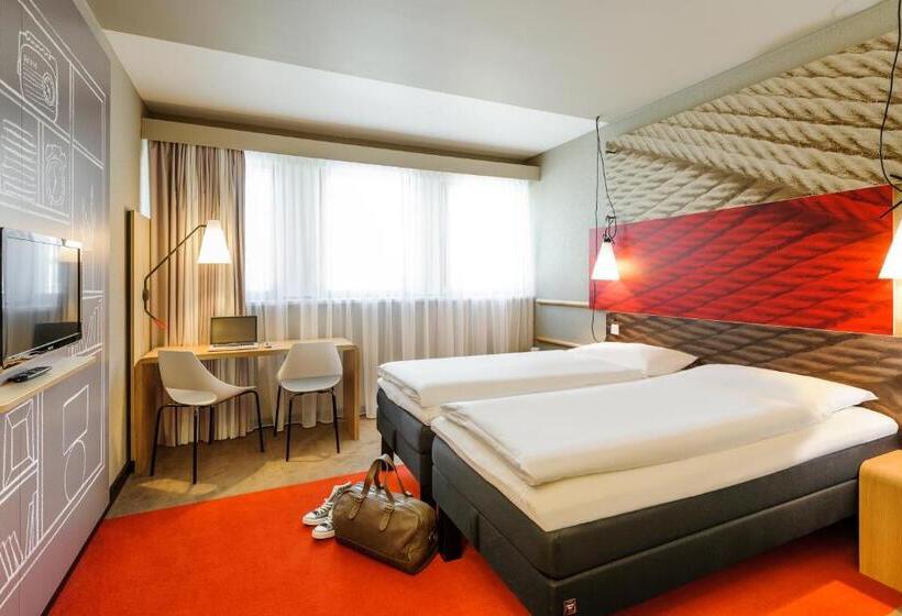 ホテル Ibis Innsbruck