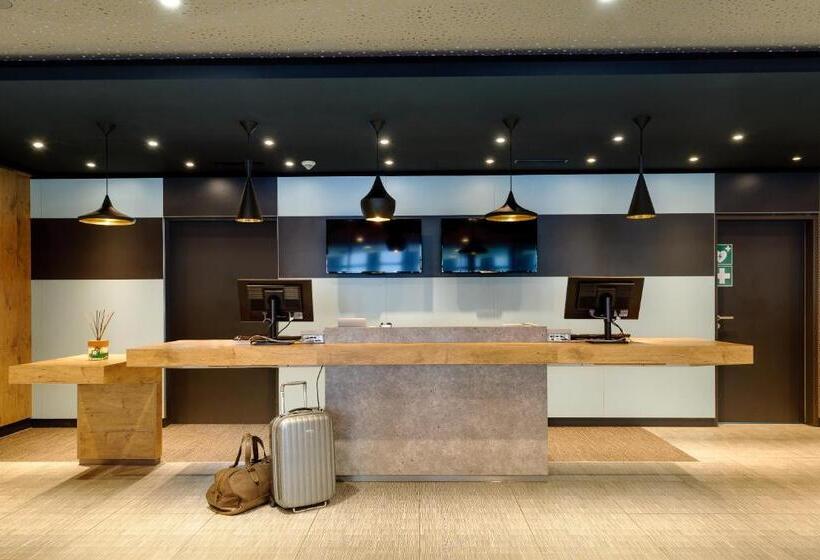 ホテル Ibis Innsbruck