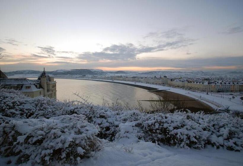 בית מלון כפרי Imperial