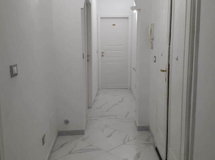 هتل Colosseo Rooms Imperial Rome