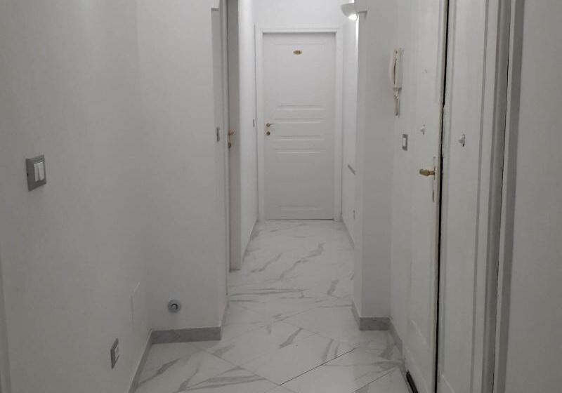 هتل Colosseo Rooms Imperial Rome