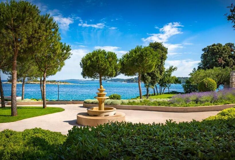 Отель Island  Istra