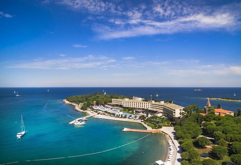 Отель Island  Istra