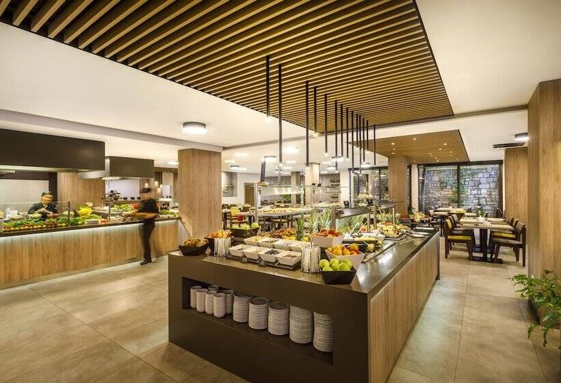 Отель Island  Istra