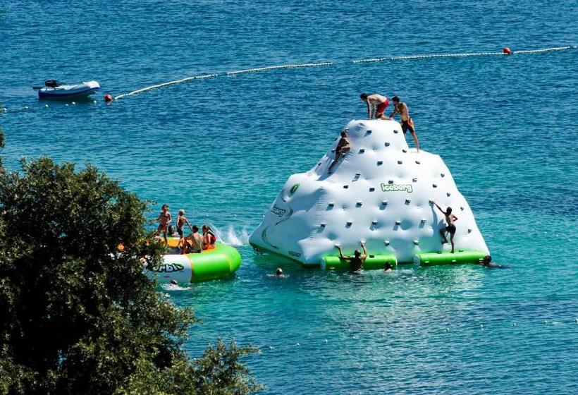 Отель Island  Istra