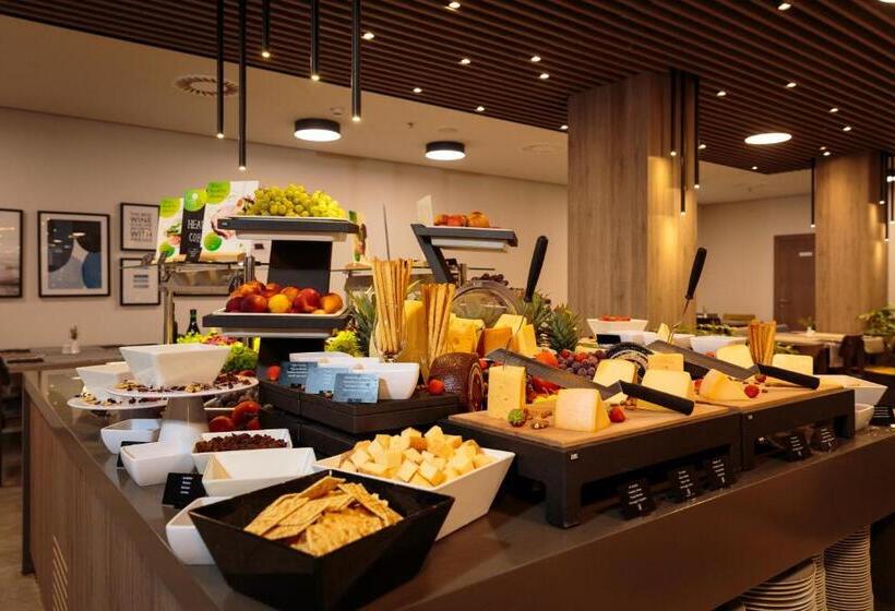 Отель Island  Istra