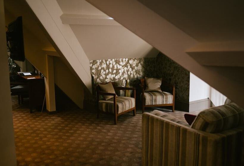 בית מלון כפרי Jesmond Dene House