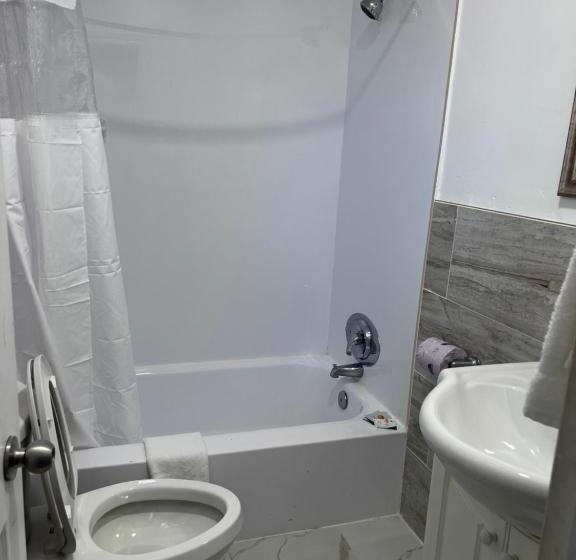 Knights Inn   Park Villa Motel, Midland