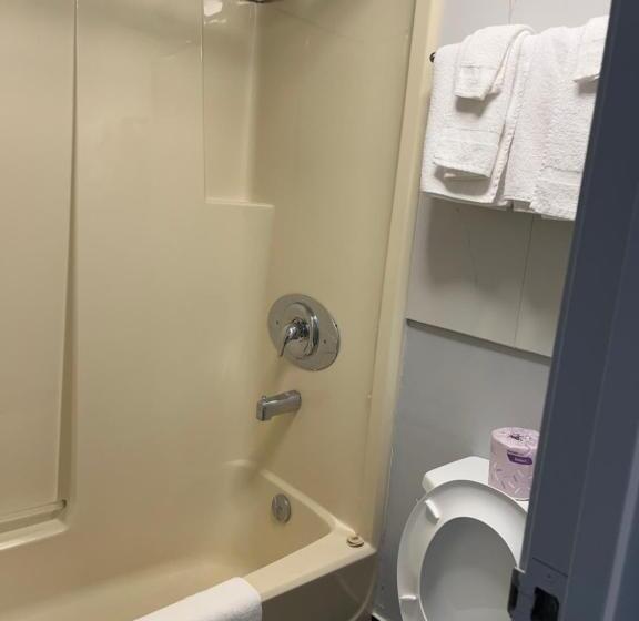 Knights Inn   Park Villa Motel, Midland