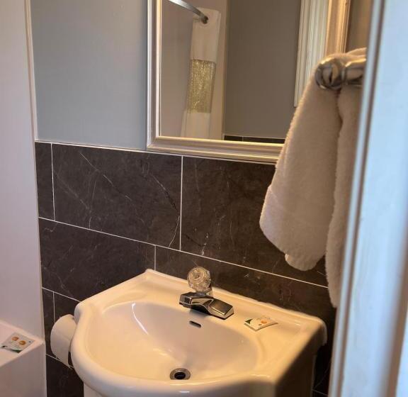 Knights Inn   Park Villa Motel, Midland
