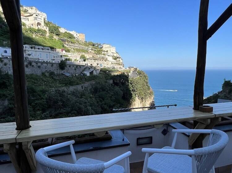 هتل La Pergola