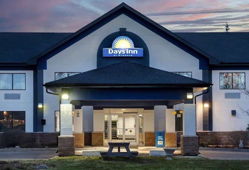 فندق Days Inn By Wyndham Whitecourt