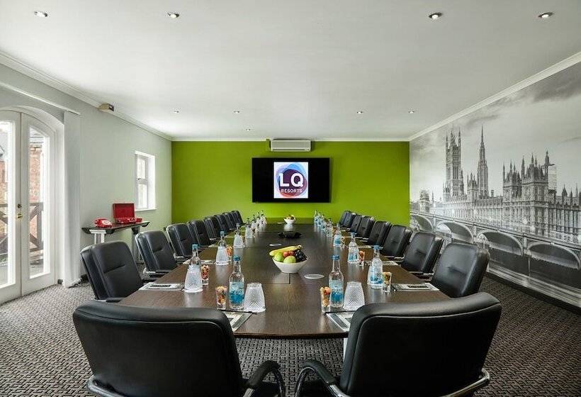 ホテル Lion Quays Resort