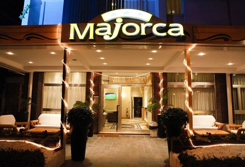 בית מלון כפרי Majorca Sul Mare In Centro A Riccione