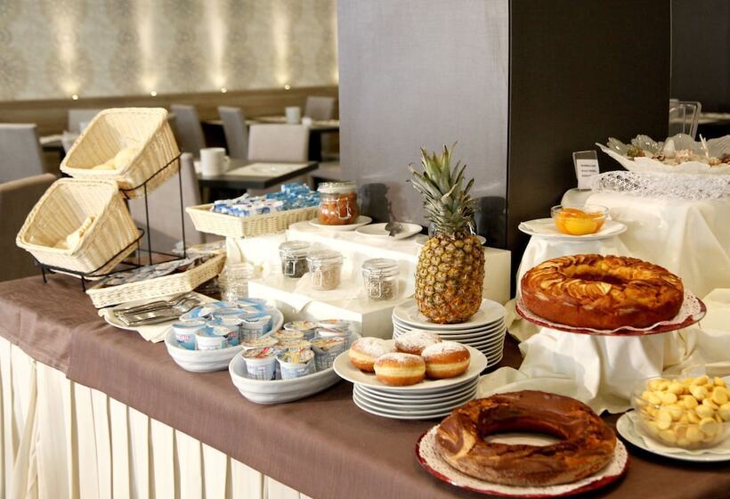 בית מלון כפרי Majorca Sul Mare In Centro A Riccione