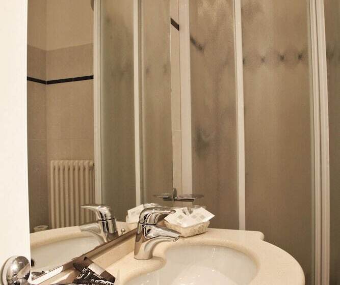 בית מלון כפרי Majorca Sul Mare In Centro A Riccione