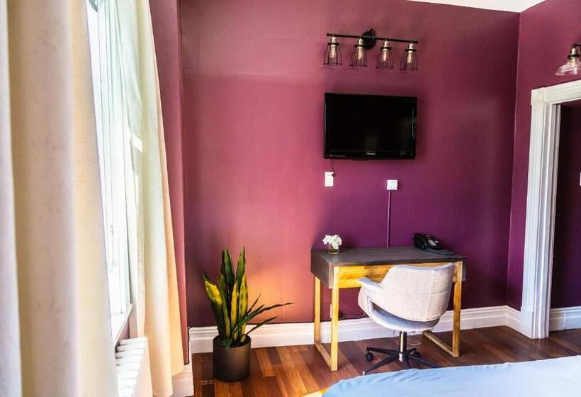 فندق Manoir Becancourt