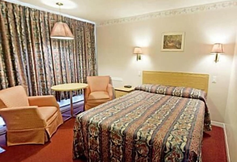 בית מלון כפרי Milan Garden Inn