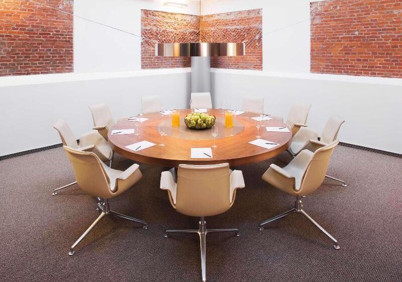 Mövenpick Hotel Hamburg