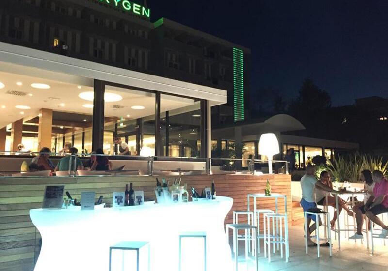 Отель Oxygen Lifestyle