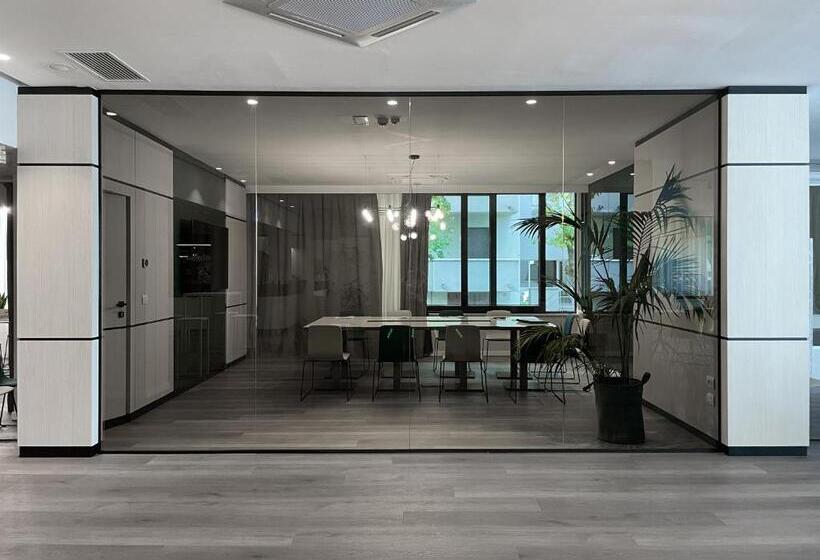 Отель Oxygen Lifestyle