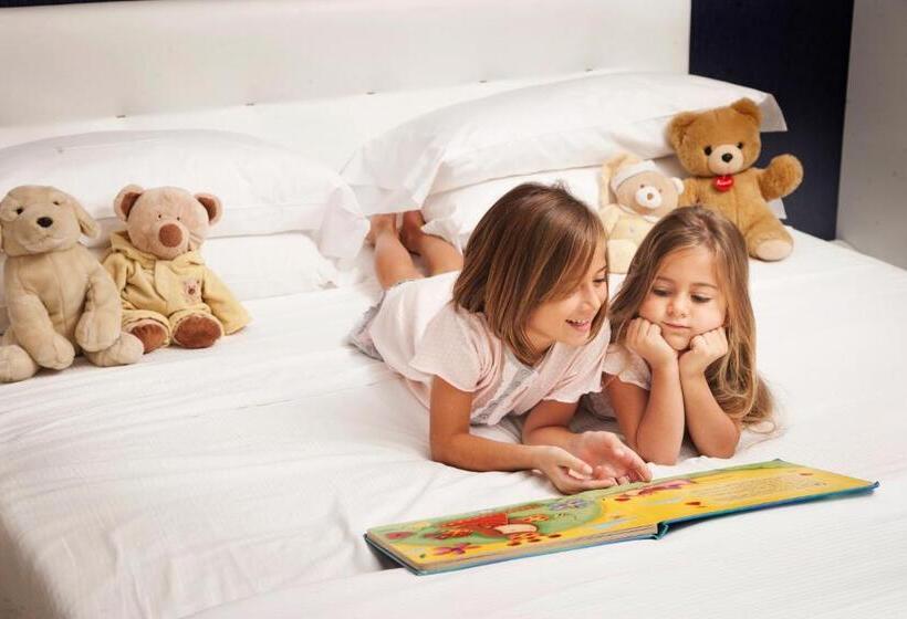 Отель Oxygen Lifestyle