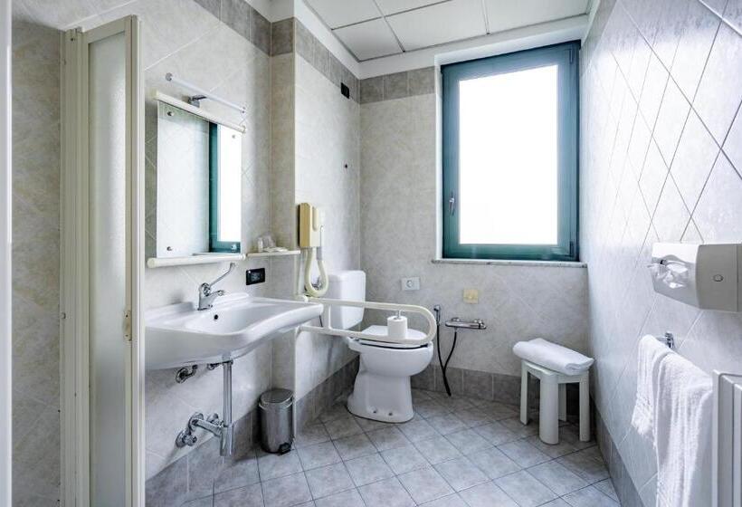 בית מלון כפרי Parisi