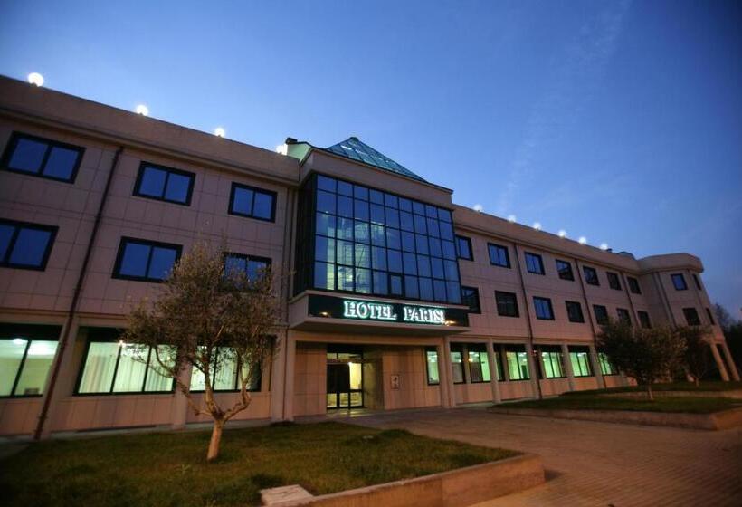 בית מלון כפרי Parisi