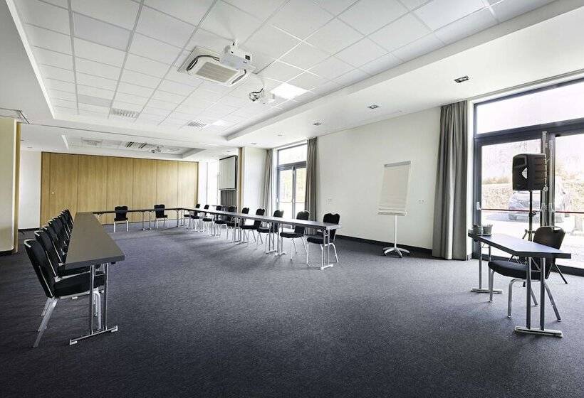 בית מלון כפרי Park Inn By Radisson Liege Airport