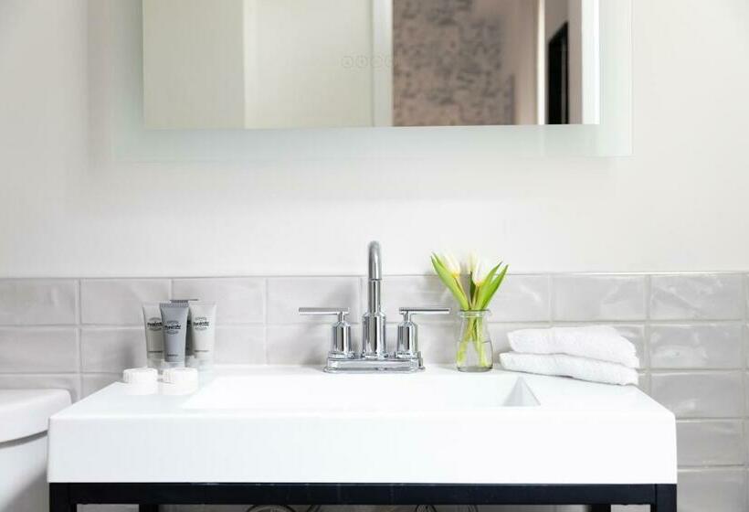 בית מלון כפרי Pembroke Inn