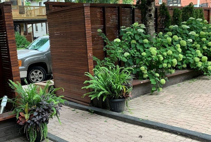 בית מלון כפרי Pembroke Inn