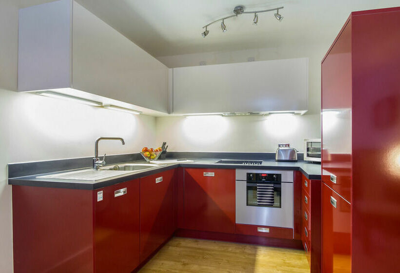 فندق The Postbox By Bridgestreet