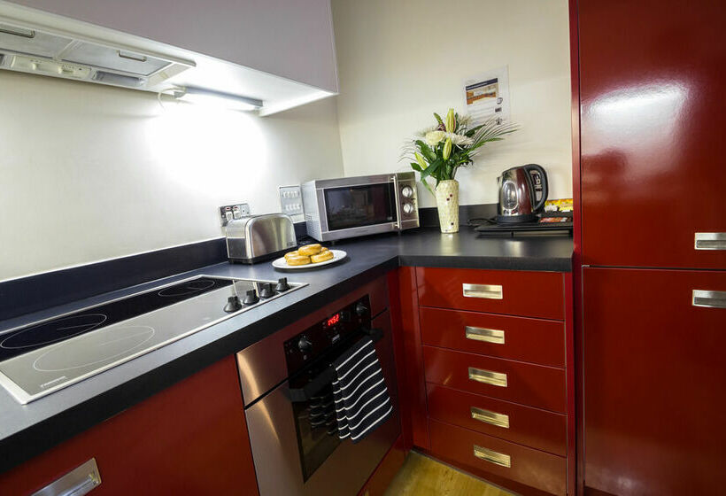 فندق The Postbox By Bridgestreet