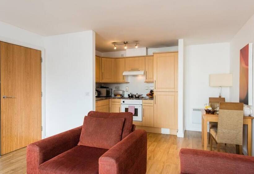 هتل Premier Suites Birmingham