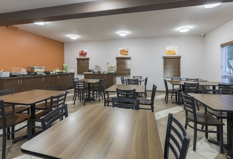 酒店 Quality Inn Airport