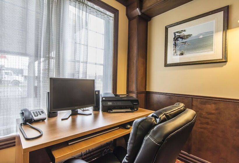 فندق Quality Inn