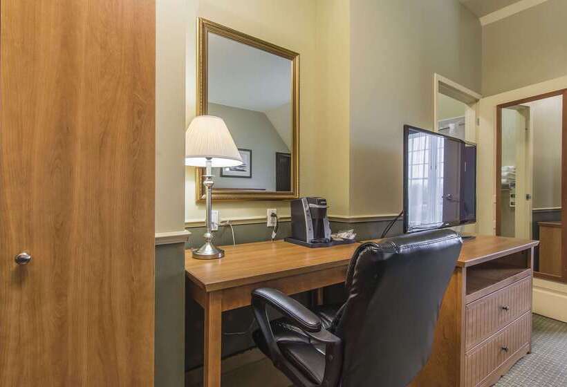 فندق Quality Inn