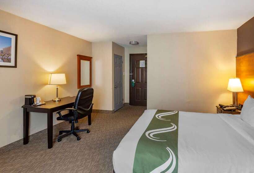 酒店 Quality Inn Toronto Airport