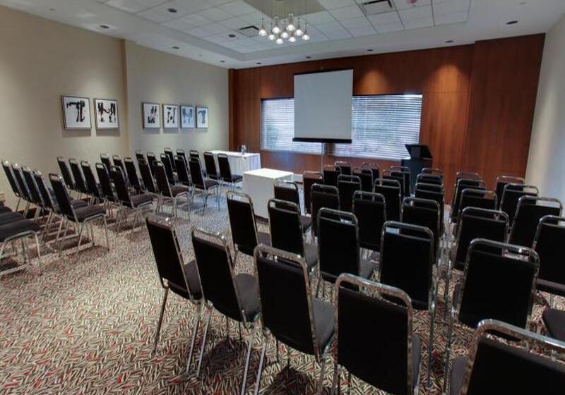 Quartier, Ascend Hotel Collection