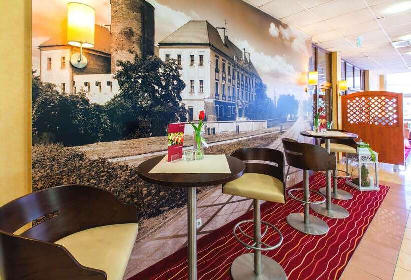 Qubus Hotel Głogów