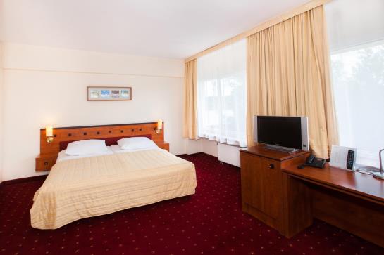 호텔 Qubus Walbrzych