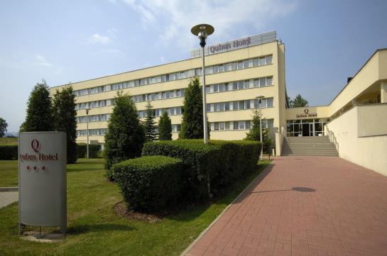 호텔 Qubus Walbrzych