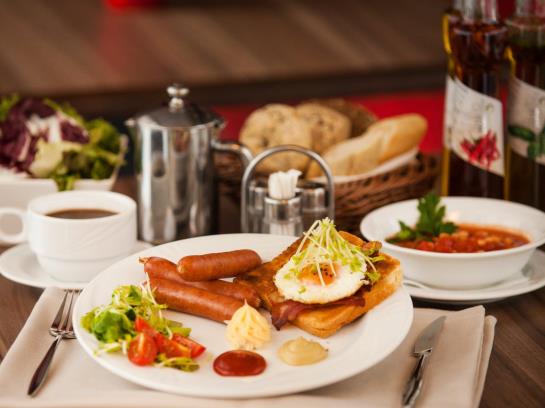 호텔 Qubus Walbrzych