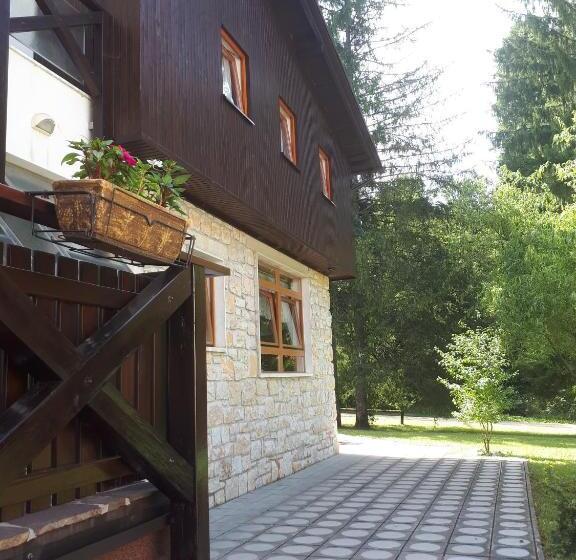 هتل Rakov Skocjan