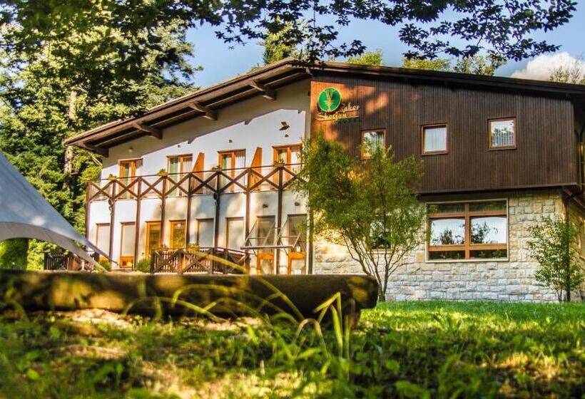 هتل Rakov Skocjan