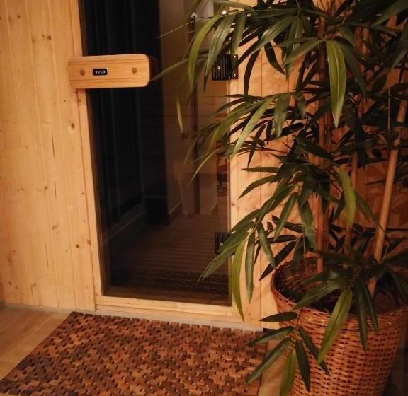 هتل Rakov Skocjan