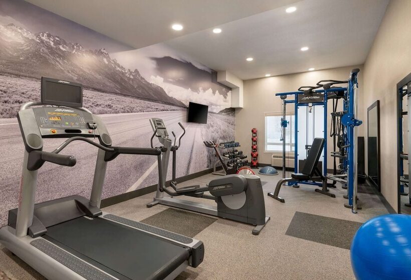 فندق Canalta Airdrie