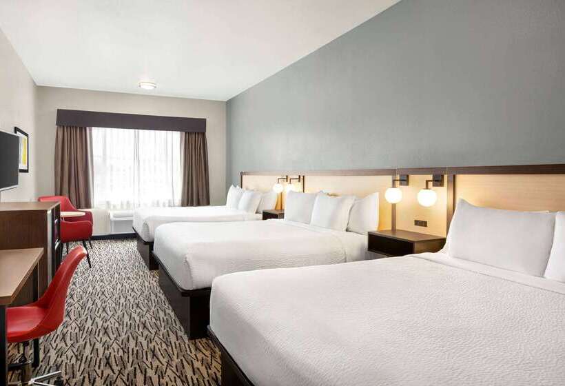 בית מלון כפרי Ramada By Wyndham Marina